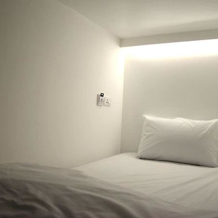 3 Howw Hostel At Sukhumvit 21 Bangkok Buitenkant foto