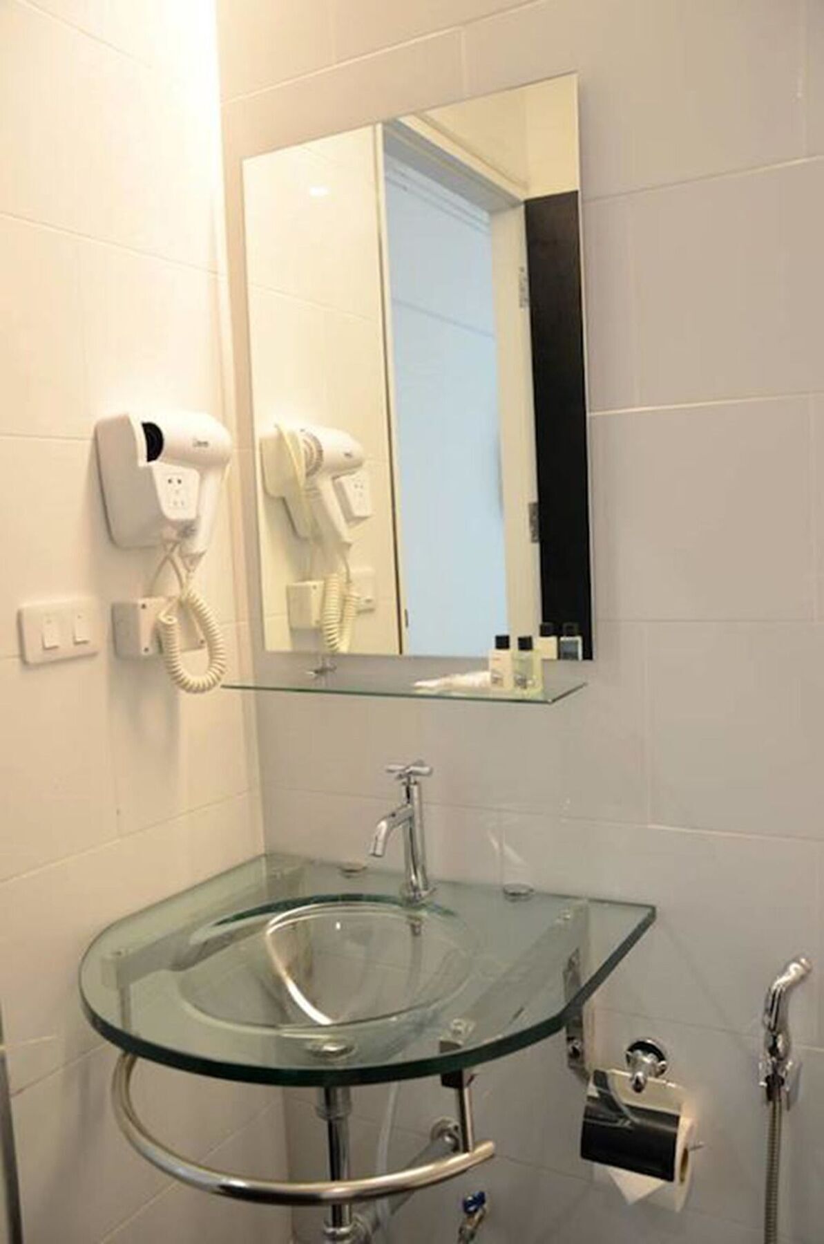 3 Howw Hostel At Sukhumvit 21 Bangkok Buitenkant foto