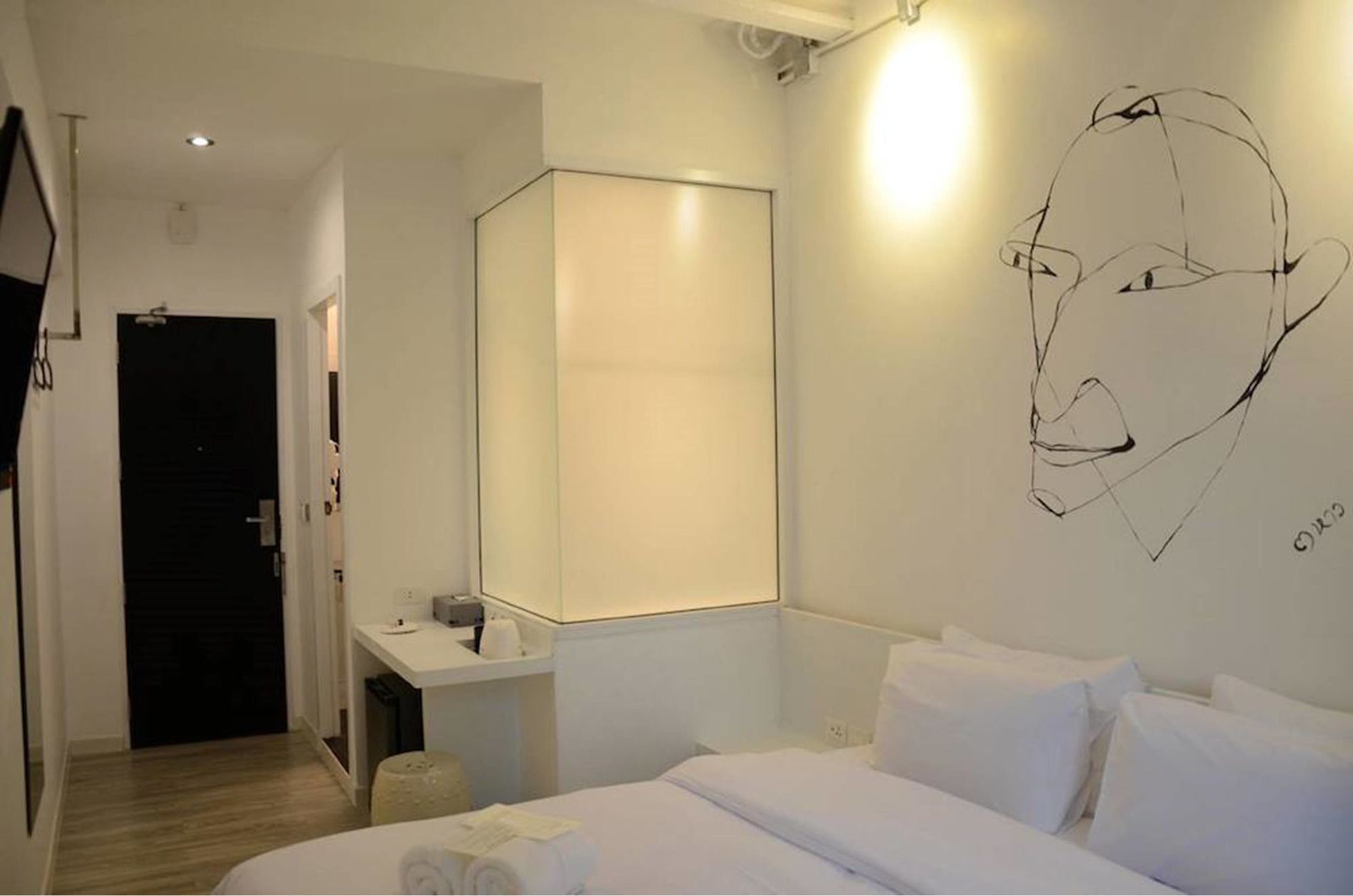 3 Howw Hostel At Sukhumvit 21 Bangkok Buitenkant foto