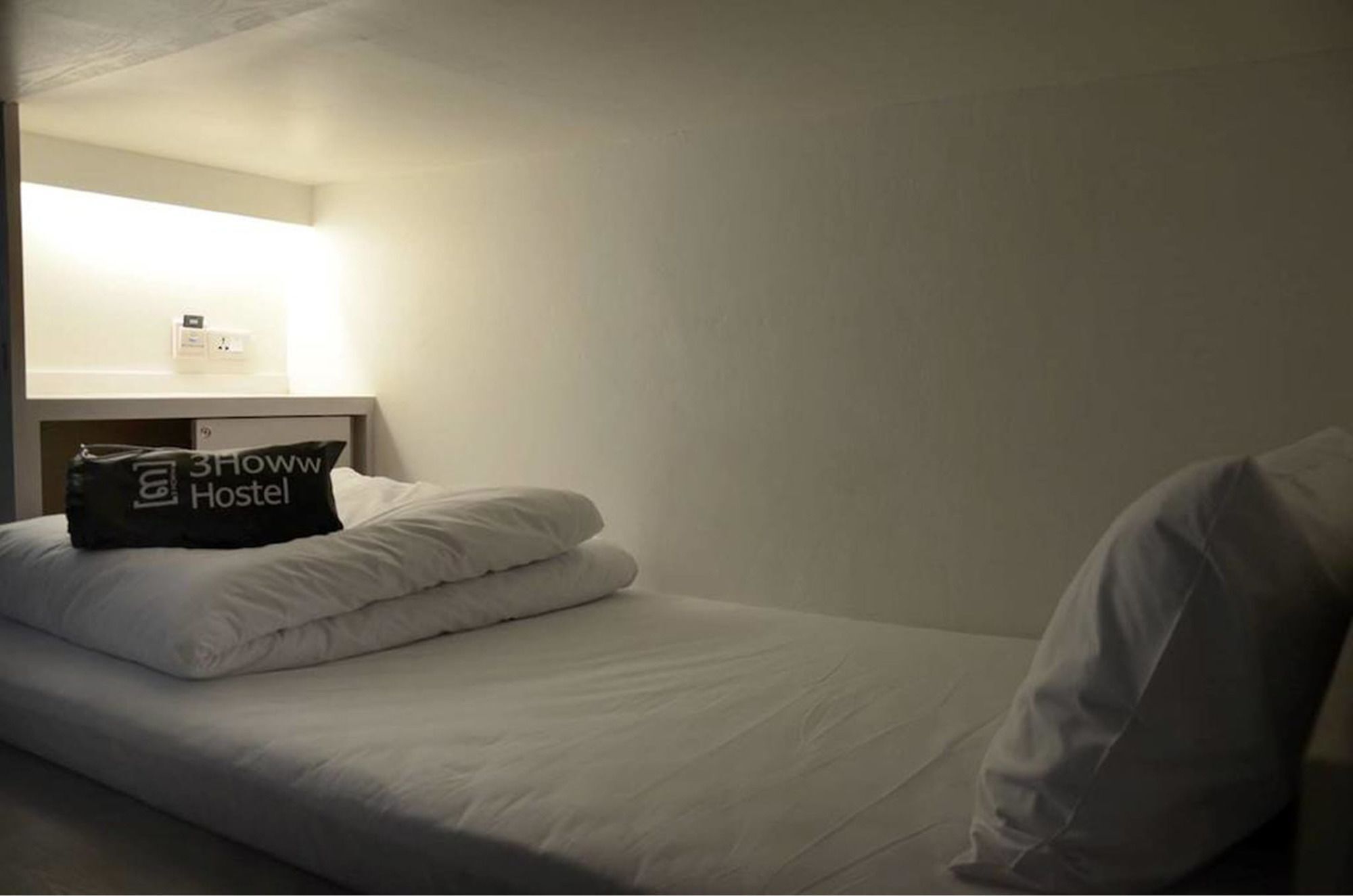 3 Howw Hostel At Sukhumvit 21 Bangkok Buitenkant foto